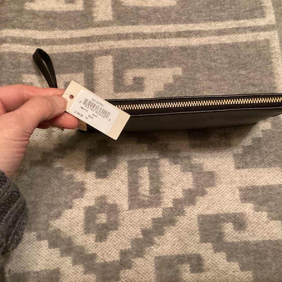 NWT Fossil Black Leather Wristlet - Picture 3 of 9